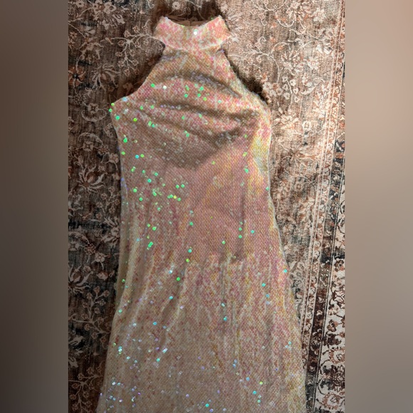 [WAYF] The Aria Sequin Mock Neck Gown - Picture 7 of 13